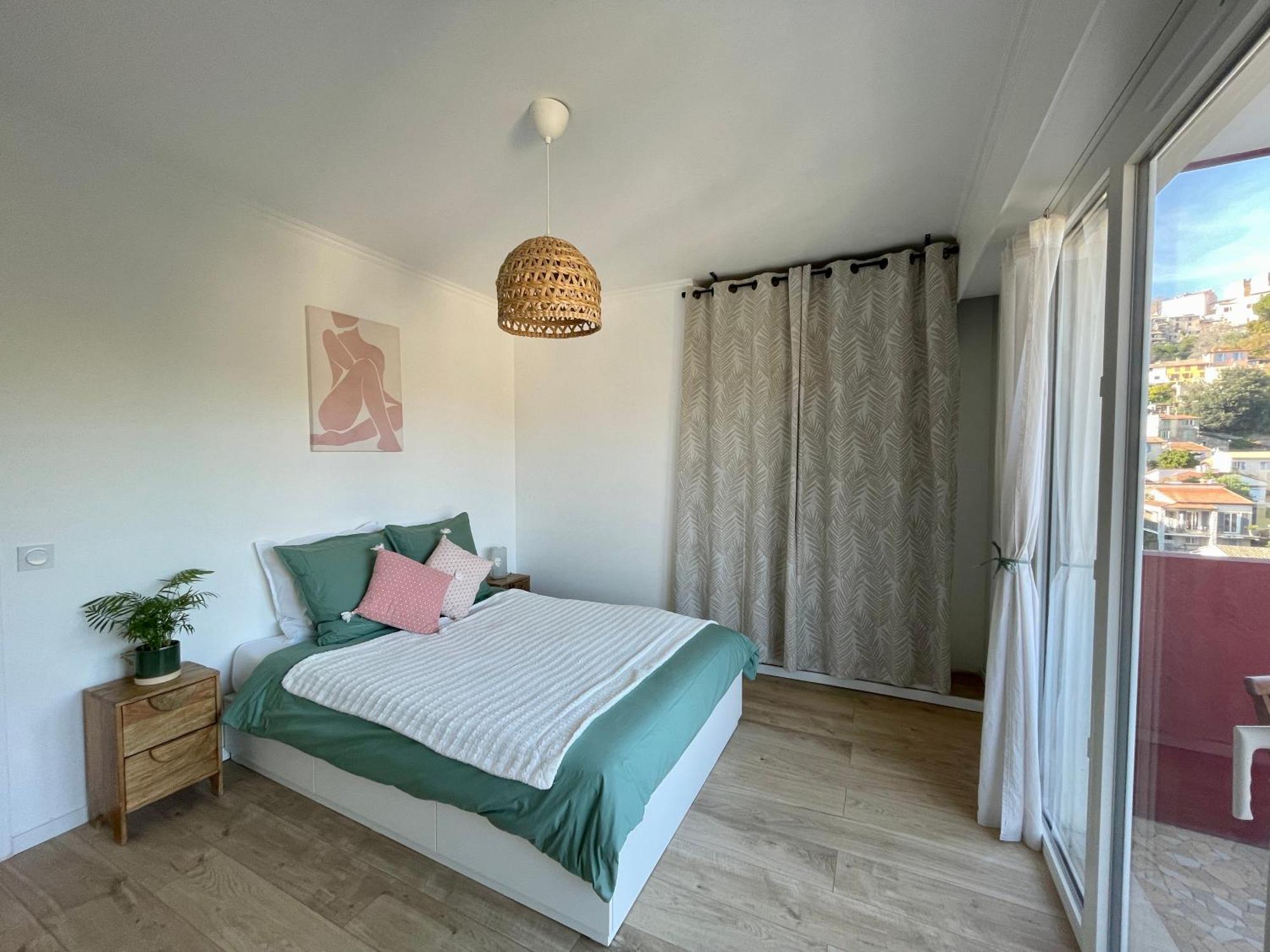 Bright Appartment With View كانيو سور مير المظهر الخارجي الصورة